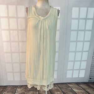 Baci Cream Silk Layered Sequin Lace Trim Pleated Sleeveless Dress Size Small